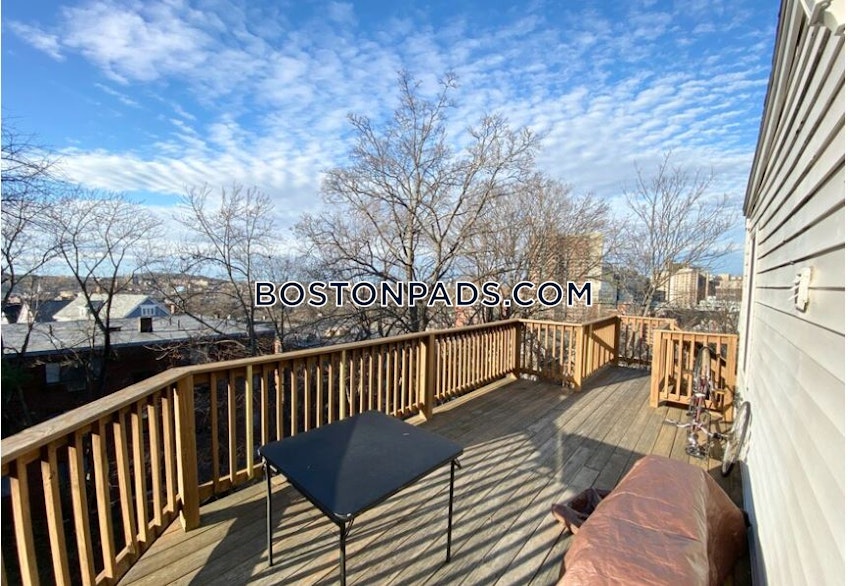 Boston - $5,250 /month