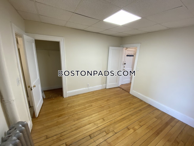 Boston - $1,500 /mo