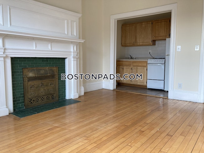 Boston - $1,500 /mo