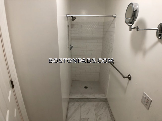 Boston - $3,250 /mo