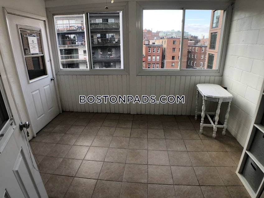 Boston - $3,250 /month