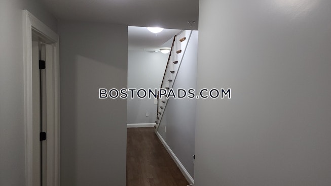 Boston - $4,000 /mo