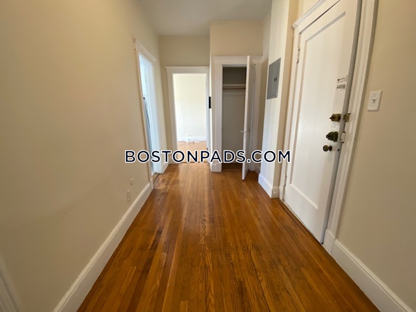 Boston - $2,695 /month