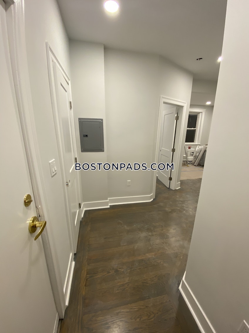 Boston - $2,800 /month