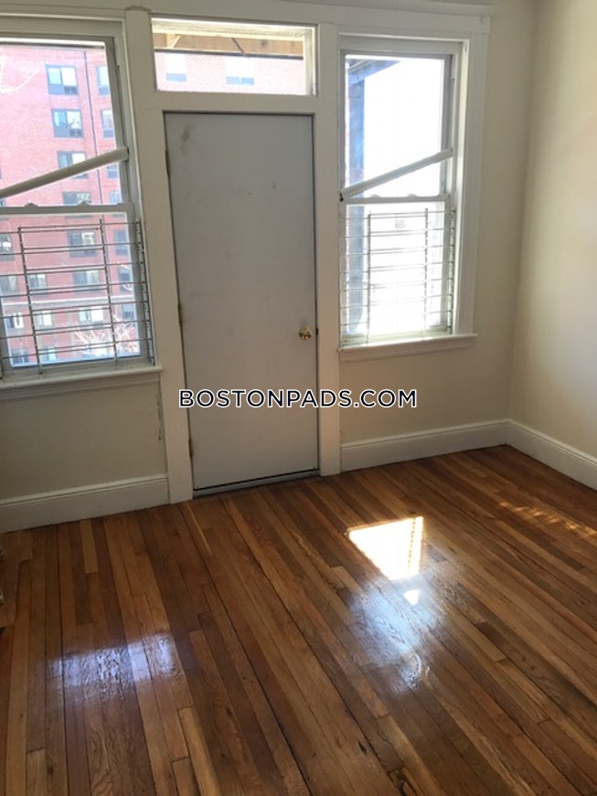 Boston - $2,795 /mo