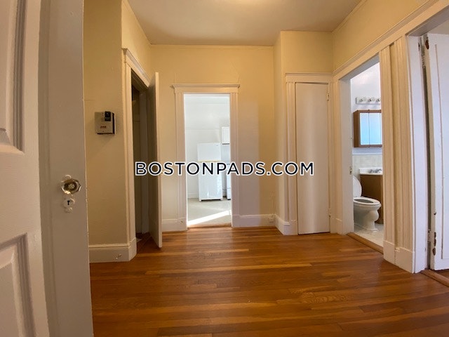 Boston - $1,725