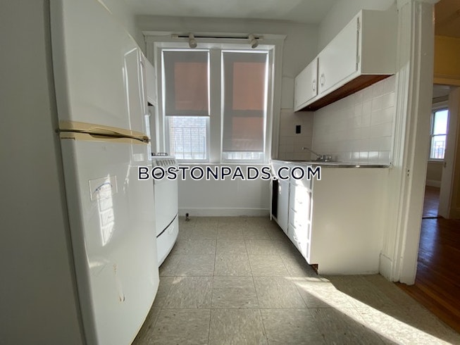 Boston - $1,725 /mo