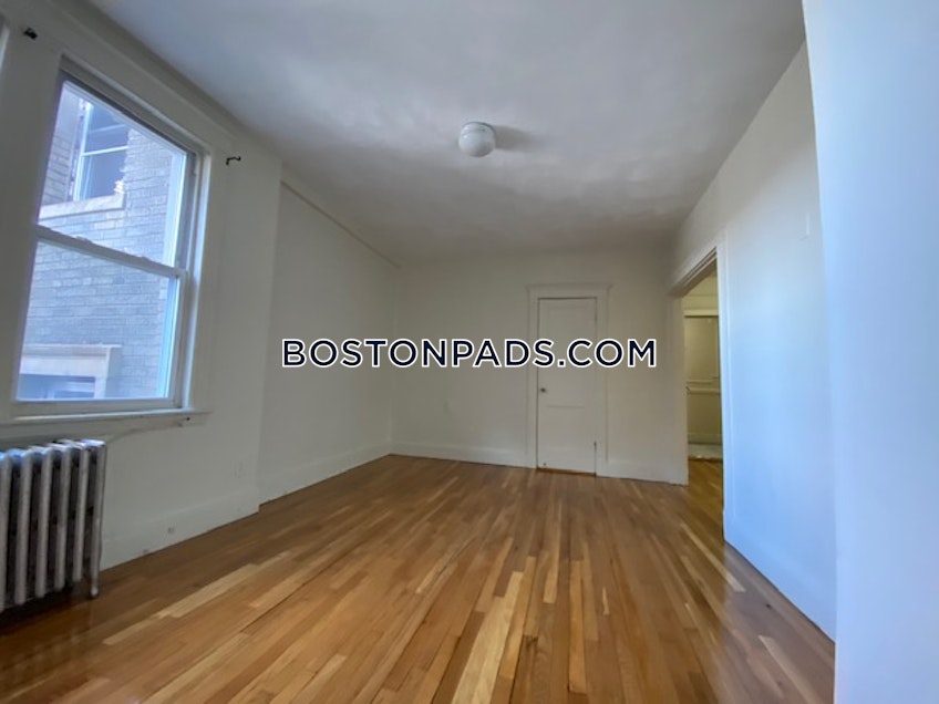 Boston - $2,050 /month