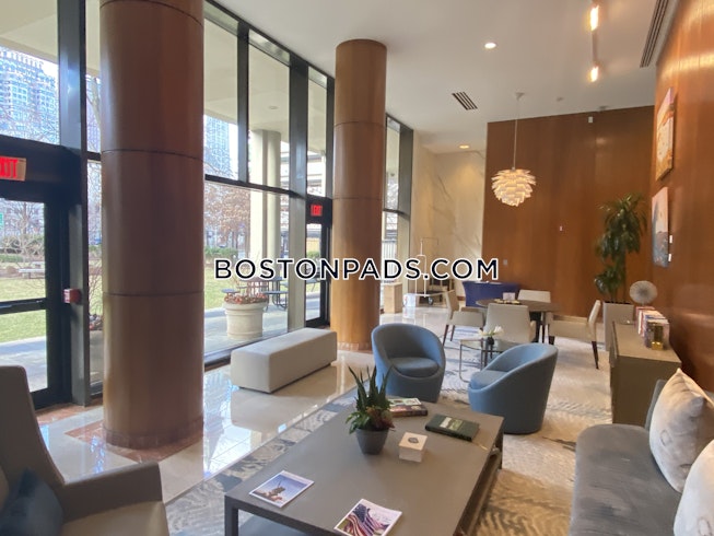 Boston - $4,900 /mo