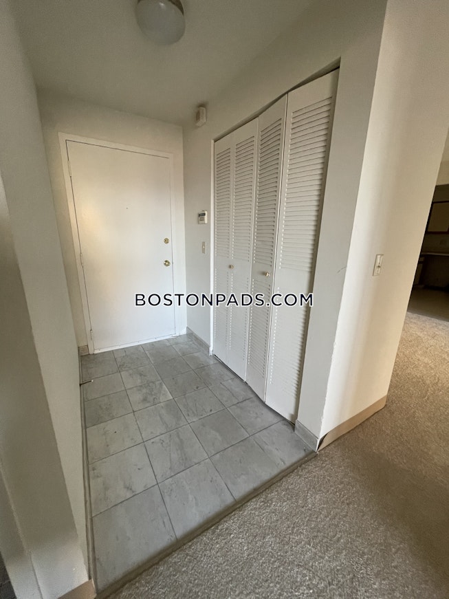 Revere - $2,407 /mo