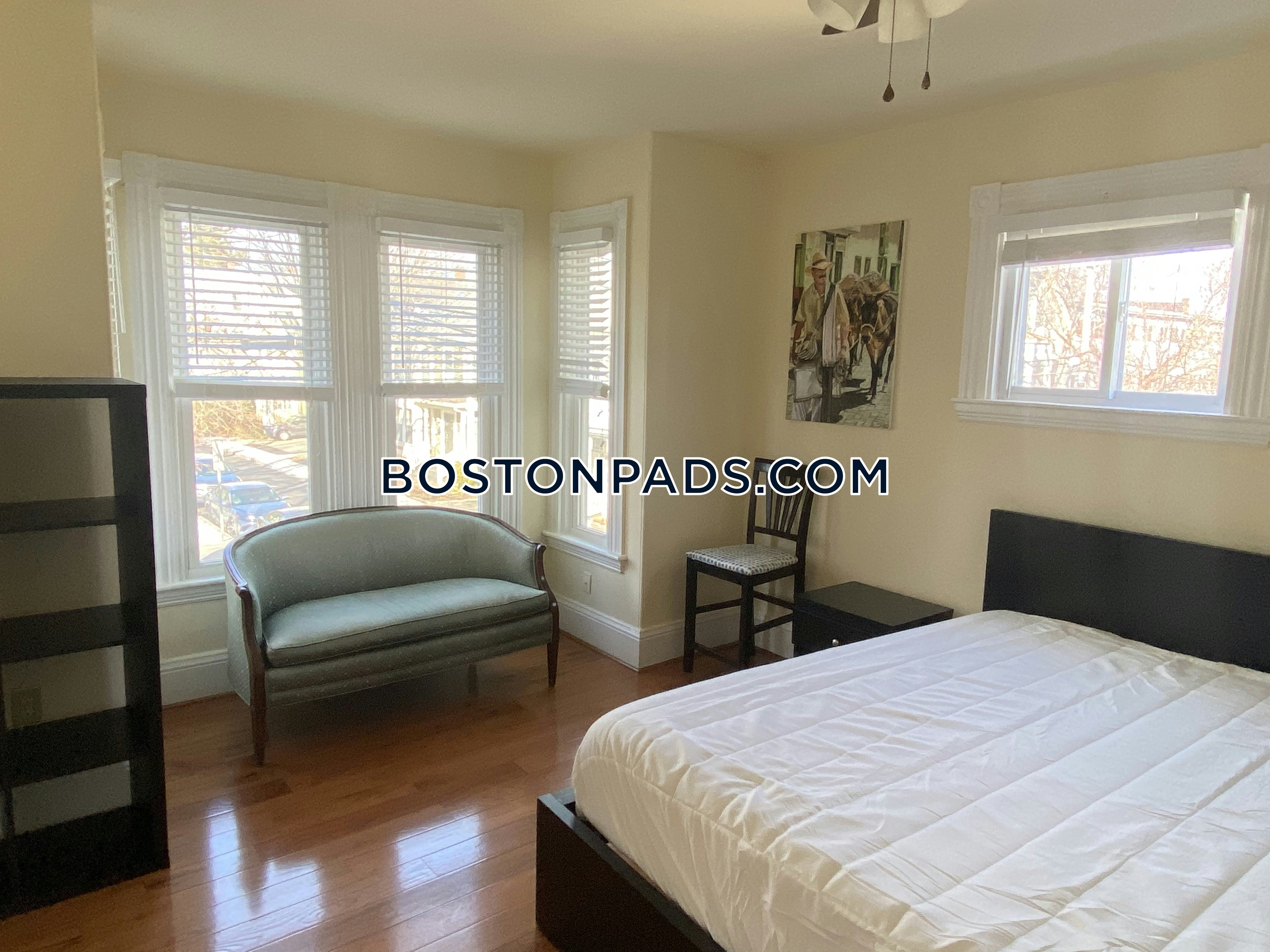 Cambridge - $9,995