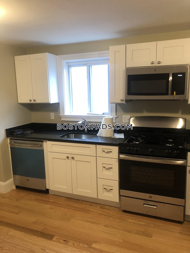 Chelsea - $3,000 /mo