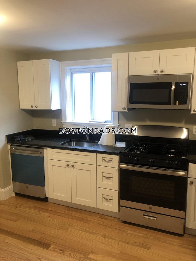 Chelsea - $3,000 /mo