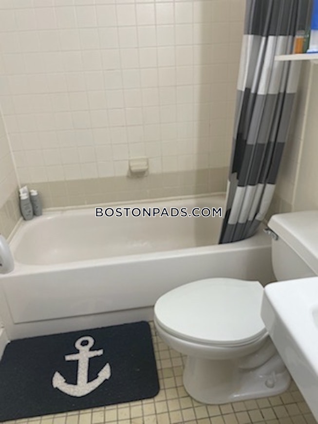 Brookline - $2,100 /mo