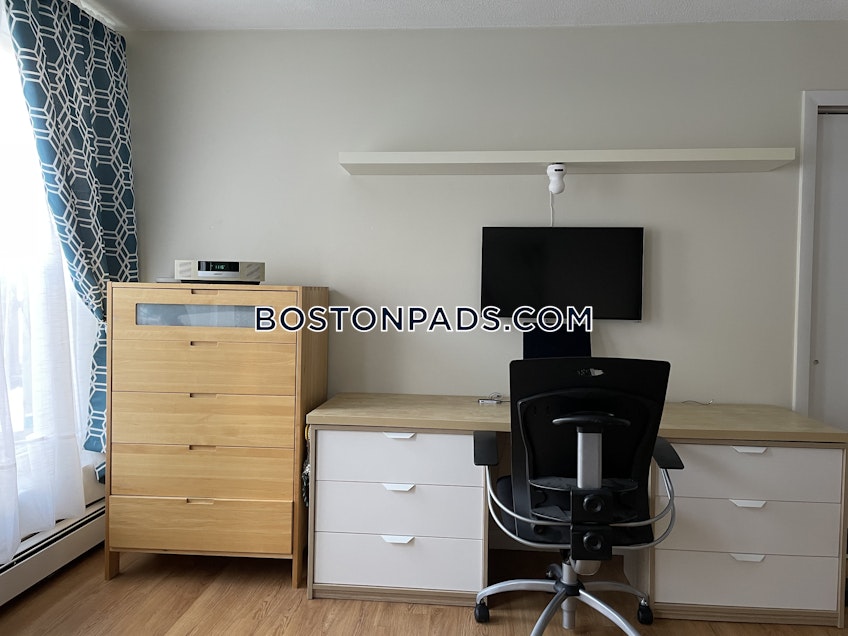 Boston - $2,175 /month