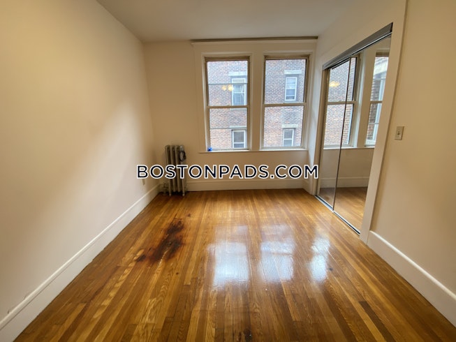 Boston - $1,700 /mo