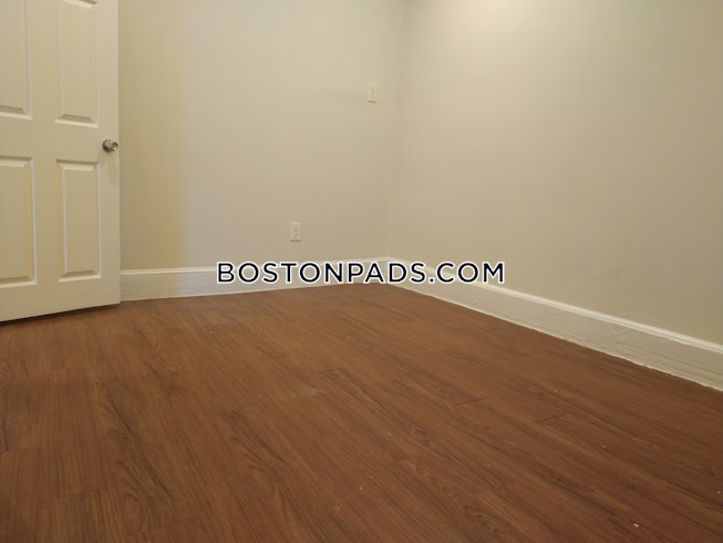 Boston - $2,370 /mo