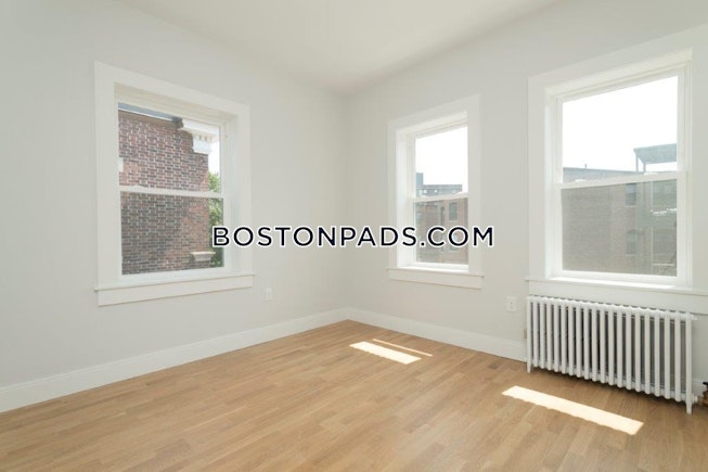 Boston - $4,070 /mo