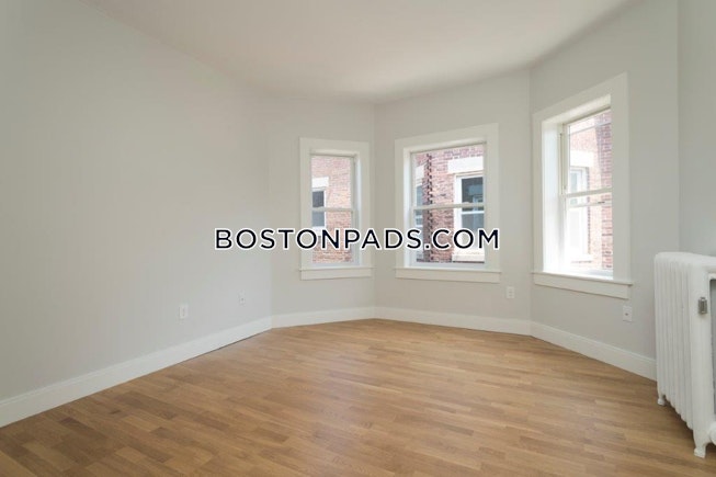 Boston - $4,070 /mo