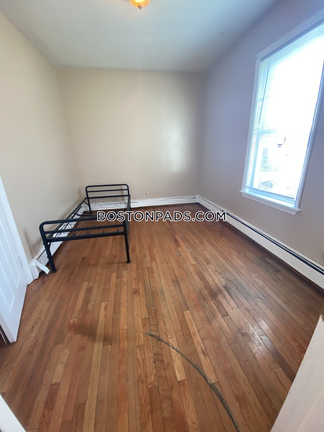 Boston - $3,100 /mo