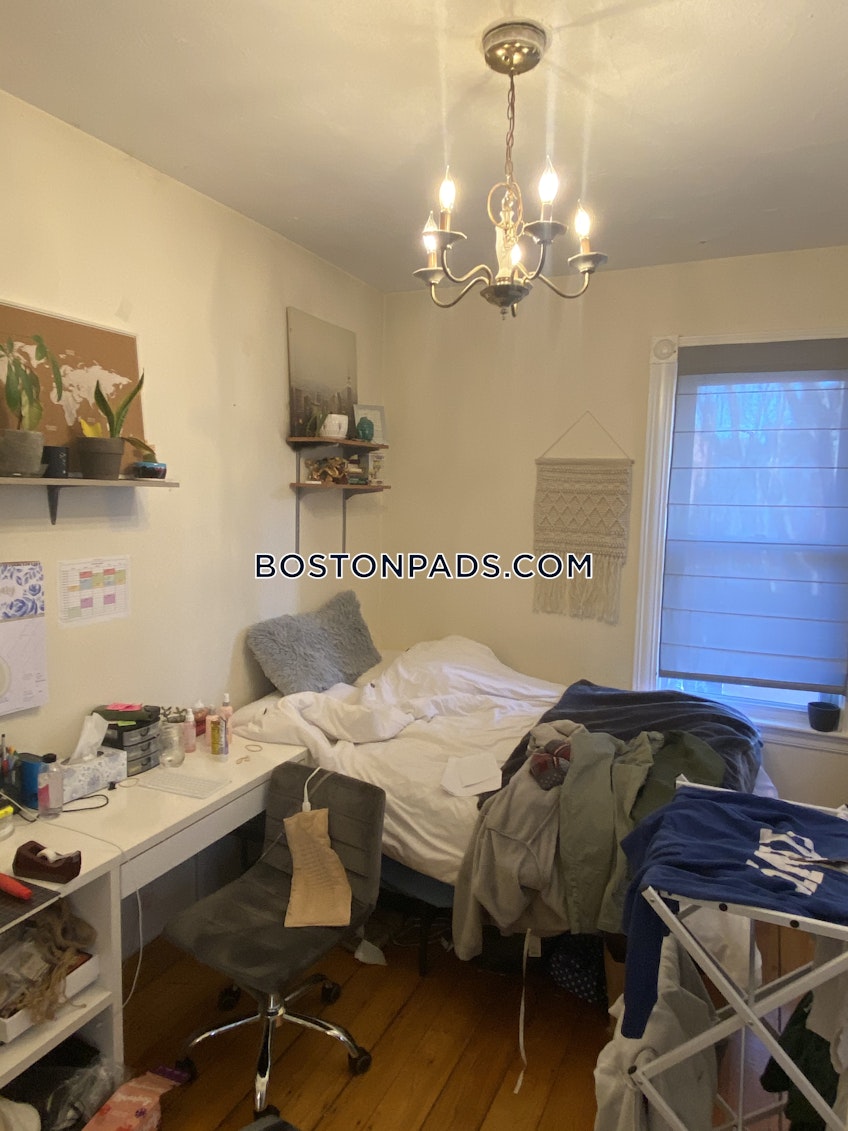 Boston - $4,400 /month