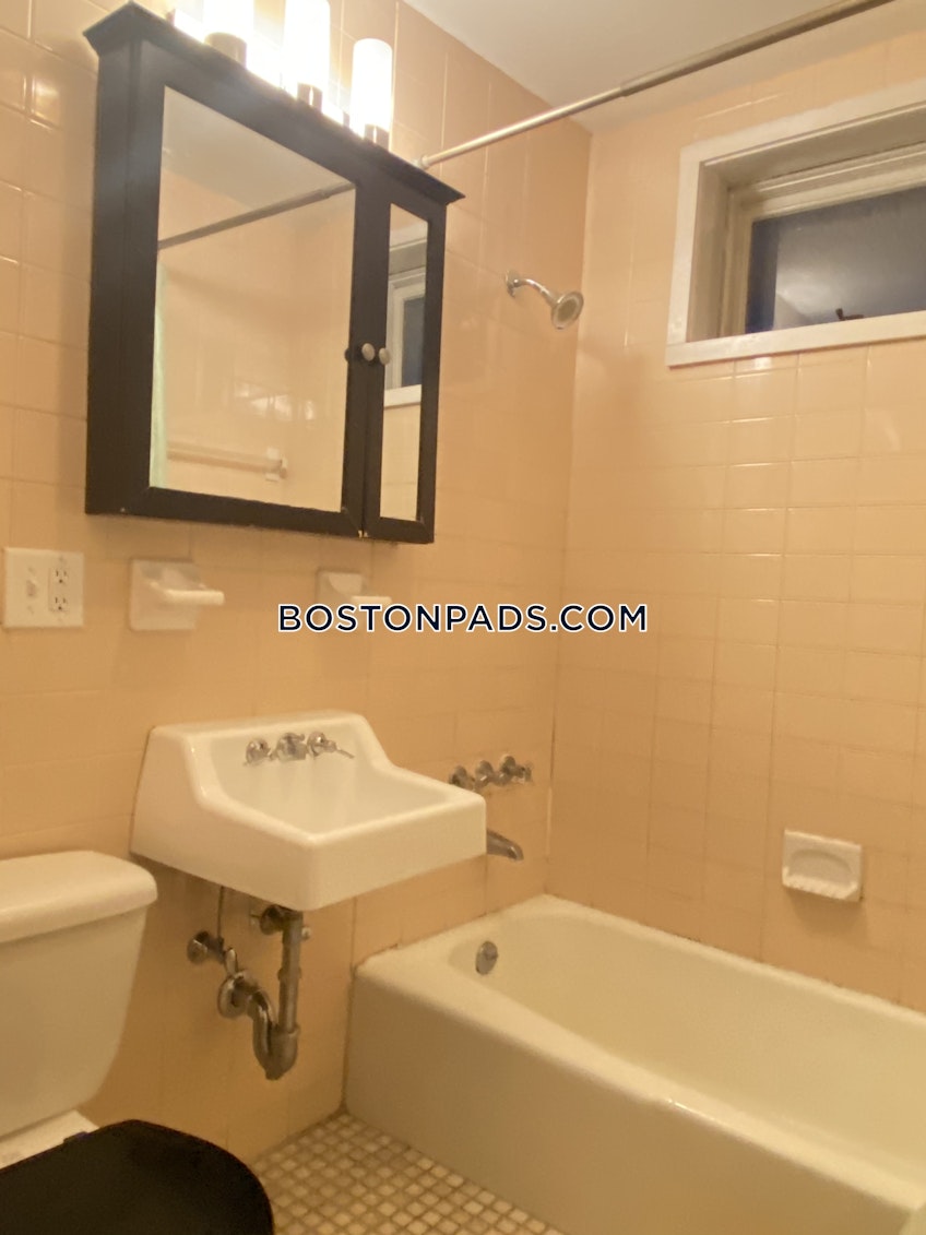 Boston - $2,250 /month