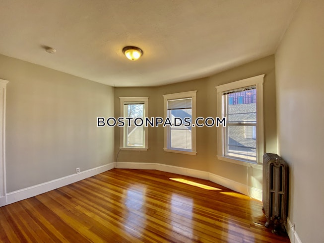 Boston - $3,000 /mo