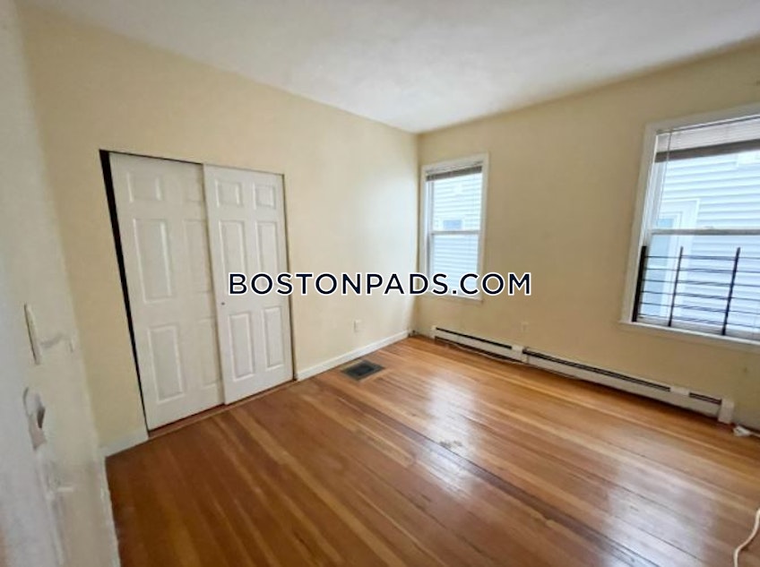 Boston - $3,900 /month