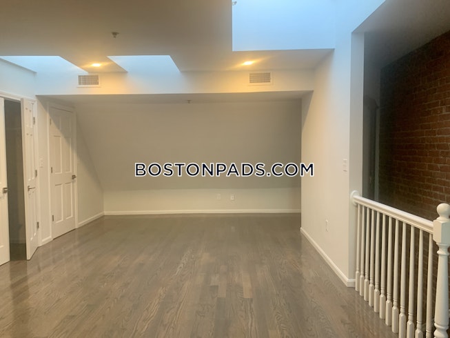 Brookline - $5,800 /mo