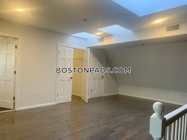 Brookline - $5,800 /mo