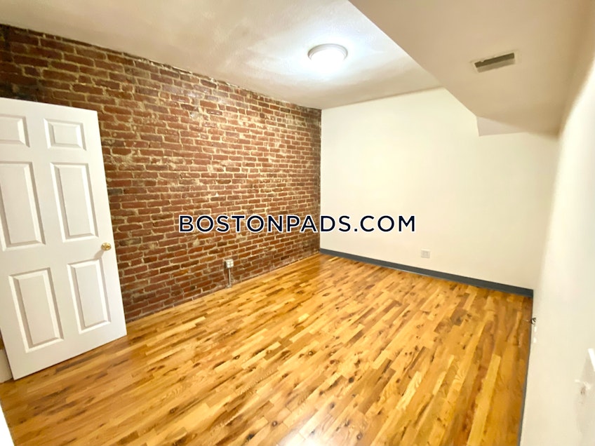 Boston - $3,300 /month