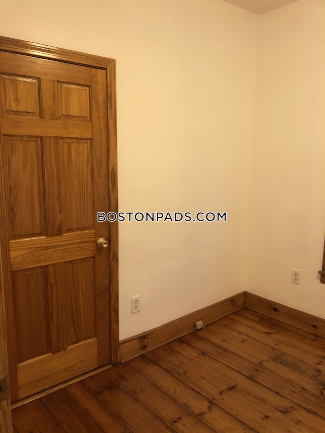 Somerville - $3,300 /mo