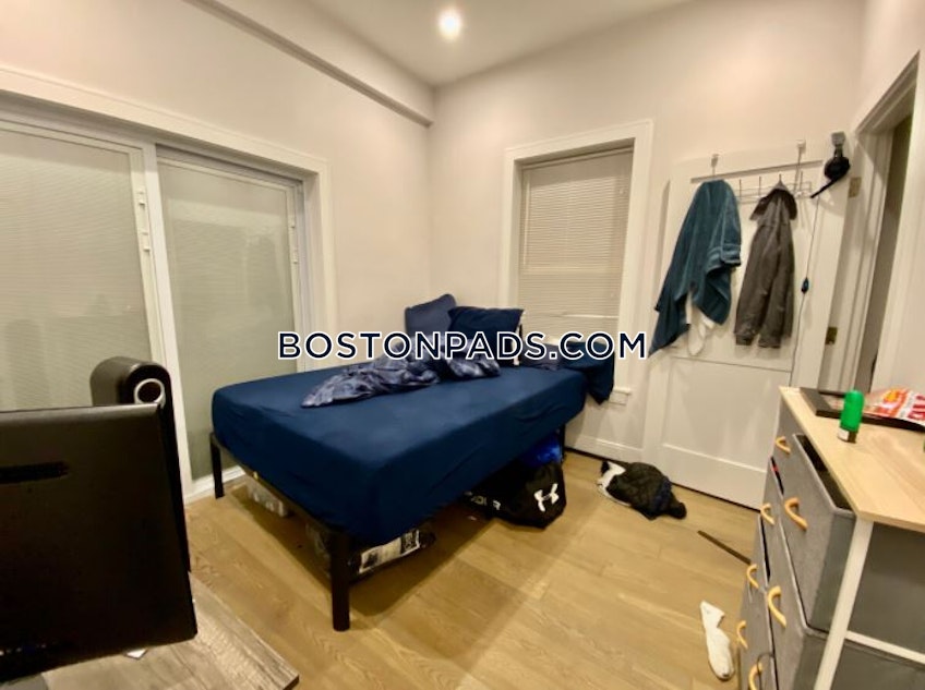 Boston - $5,500 /month