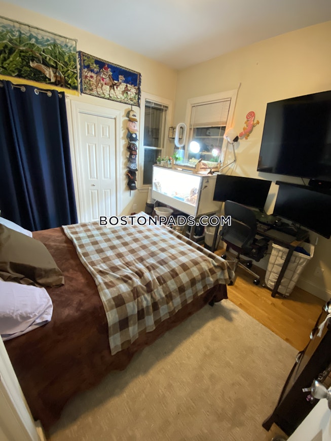 Boston - $4,750 /mo