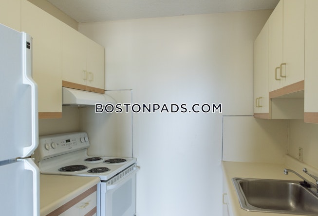 Boston - $3,440 /mo