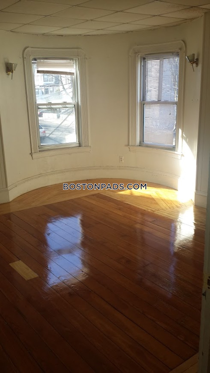 Boston - $5,000 /month