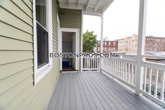 Boston - $4,200 /mo