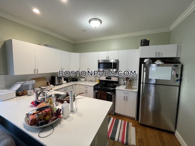 Boston - $5,350 /mo