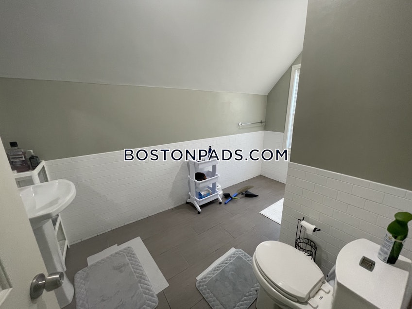 Boston - $5,350 /month