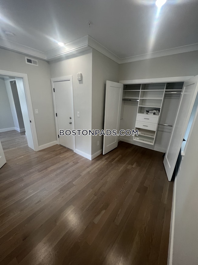 Boston - $3,950 /mo