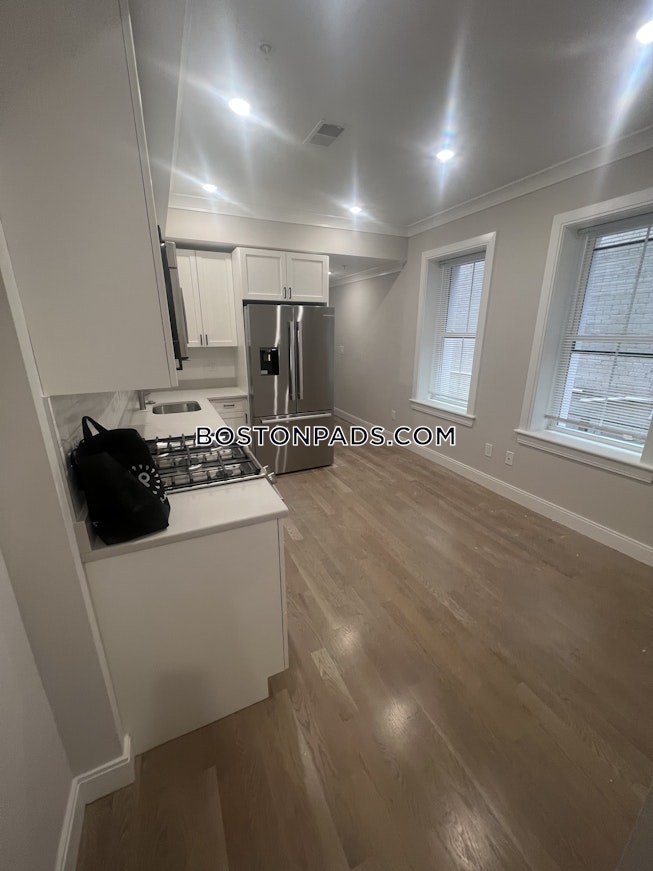 Boston - $3,950 /mo