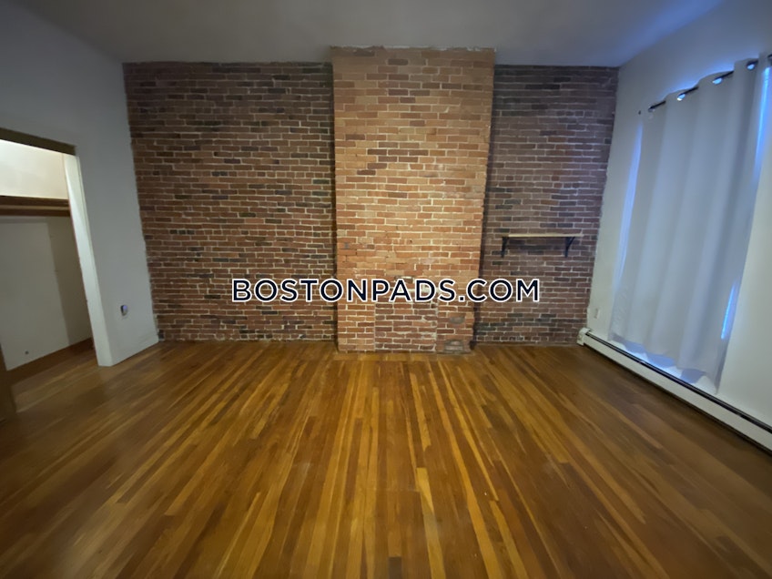 Boston - $3,500 /month