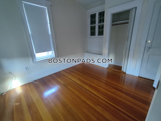 Somerville - $2,200 /mo