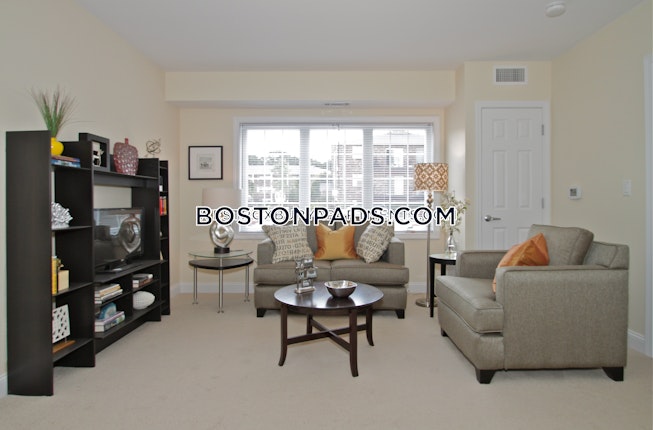 Boston - $2,510 /mo