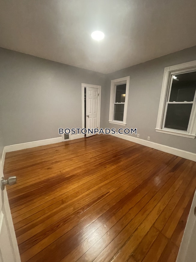 Somerville - $3,700 /mo