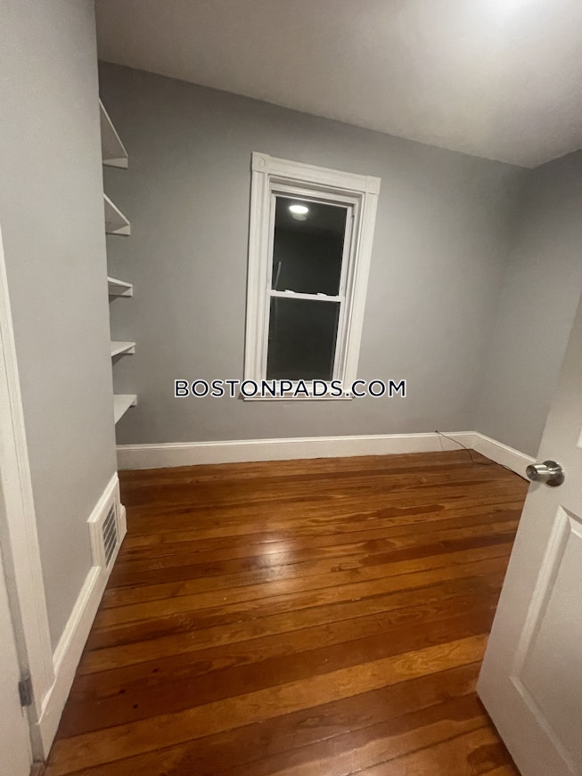 Somerville - $3,700 /mo