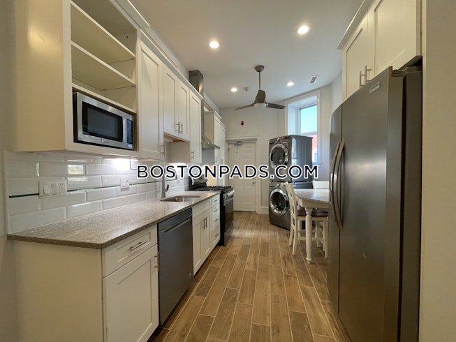 Cambridge - $2,400 /mo