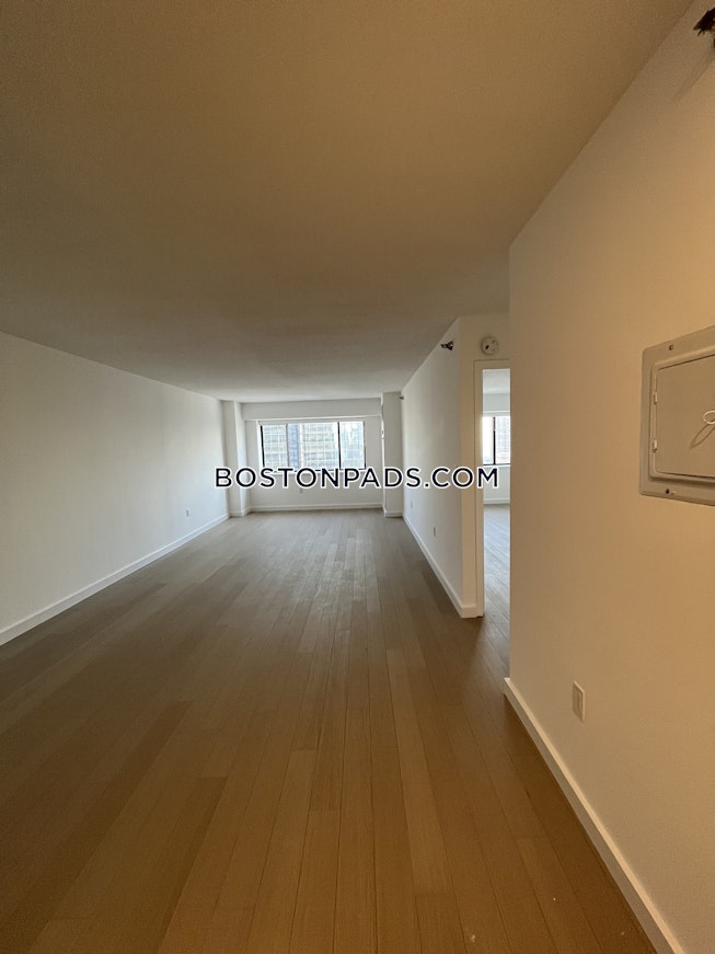 Boston - $5,230 /mo