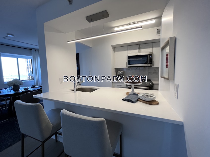 Boston - $9,196 /month