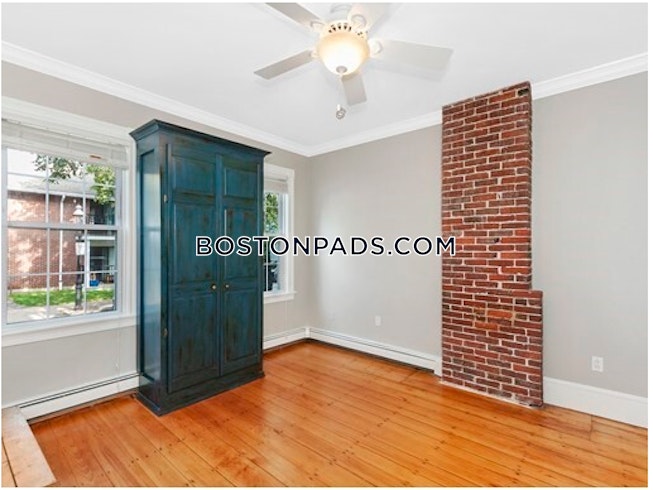 Boston - $3,800 /mo